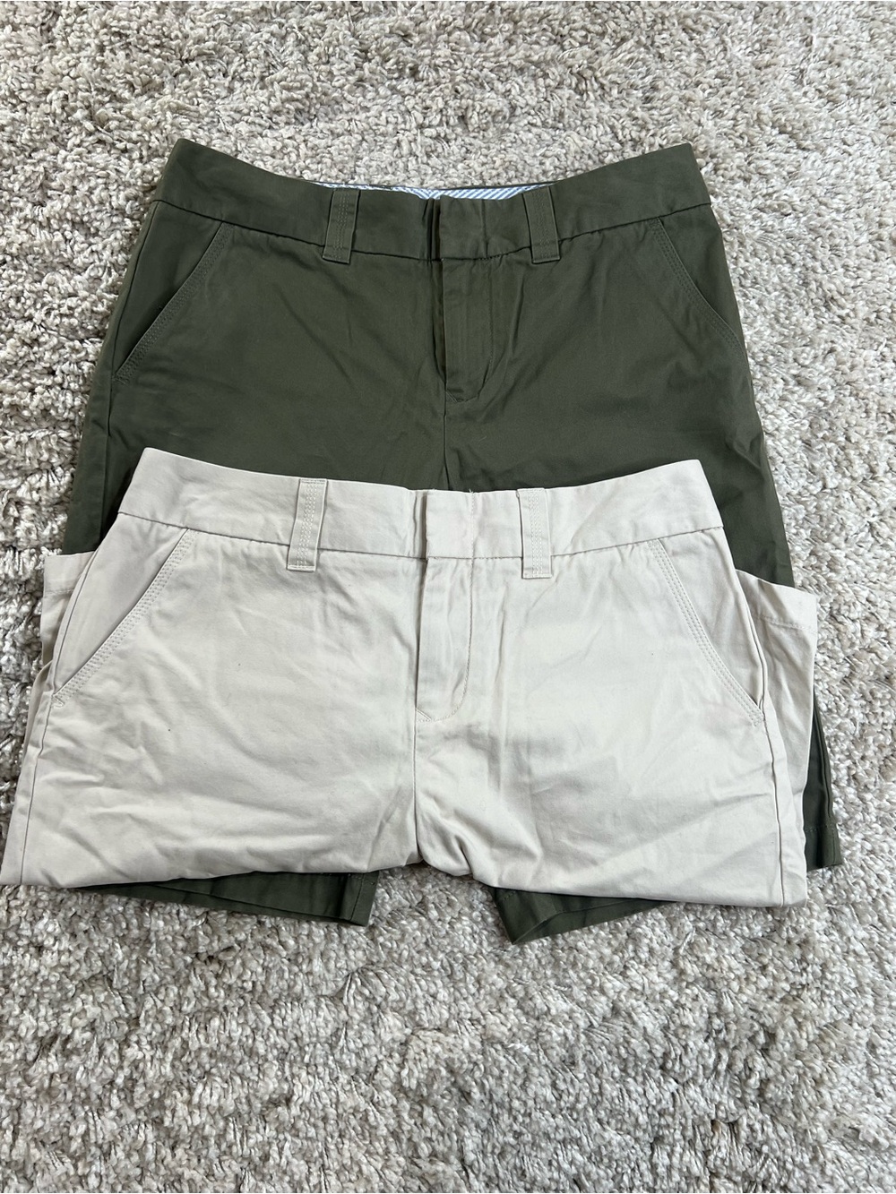 Tommy Hilfiger  Flat Front Shorts in Olive Green & Khaki